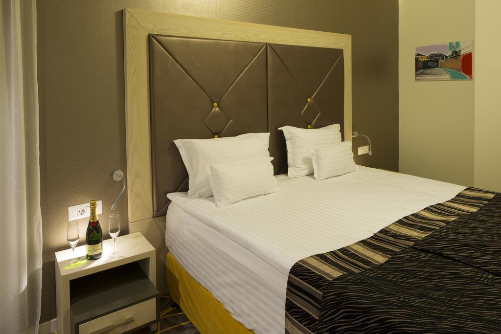 Exclusive Hotel & More Sibiu Room photo