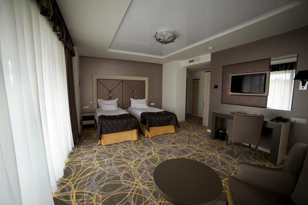 Exclusive Hotel & More Sibiu Exterior photo