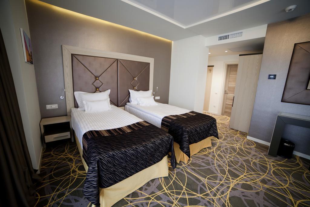 Exclusive Hotel & More Sibiu Exterior photo