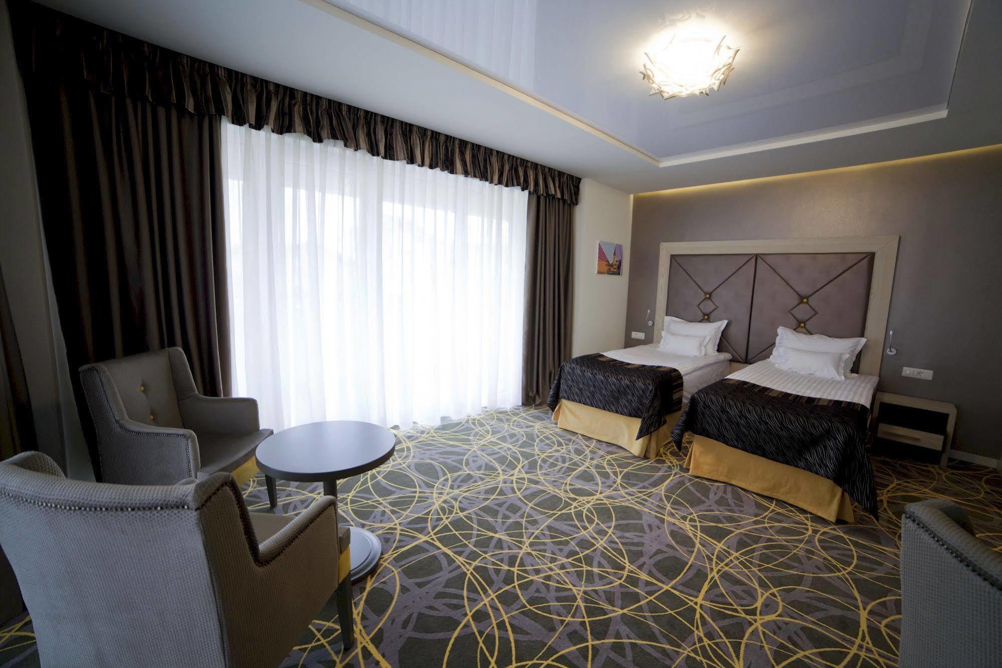 Exclusive Hotel & More Sibiu Exterior photo