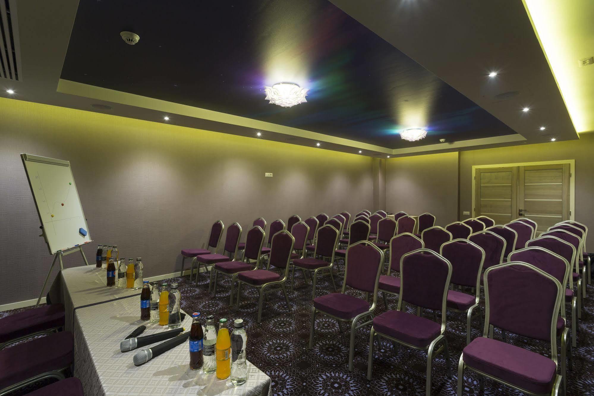 Exclusive Hotel & More Sibiu Exterior photo