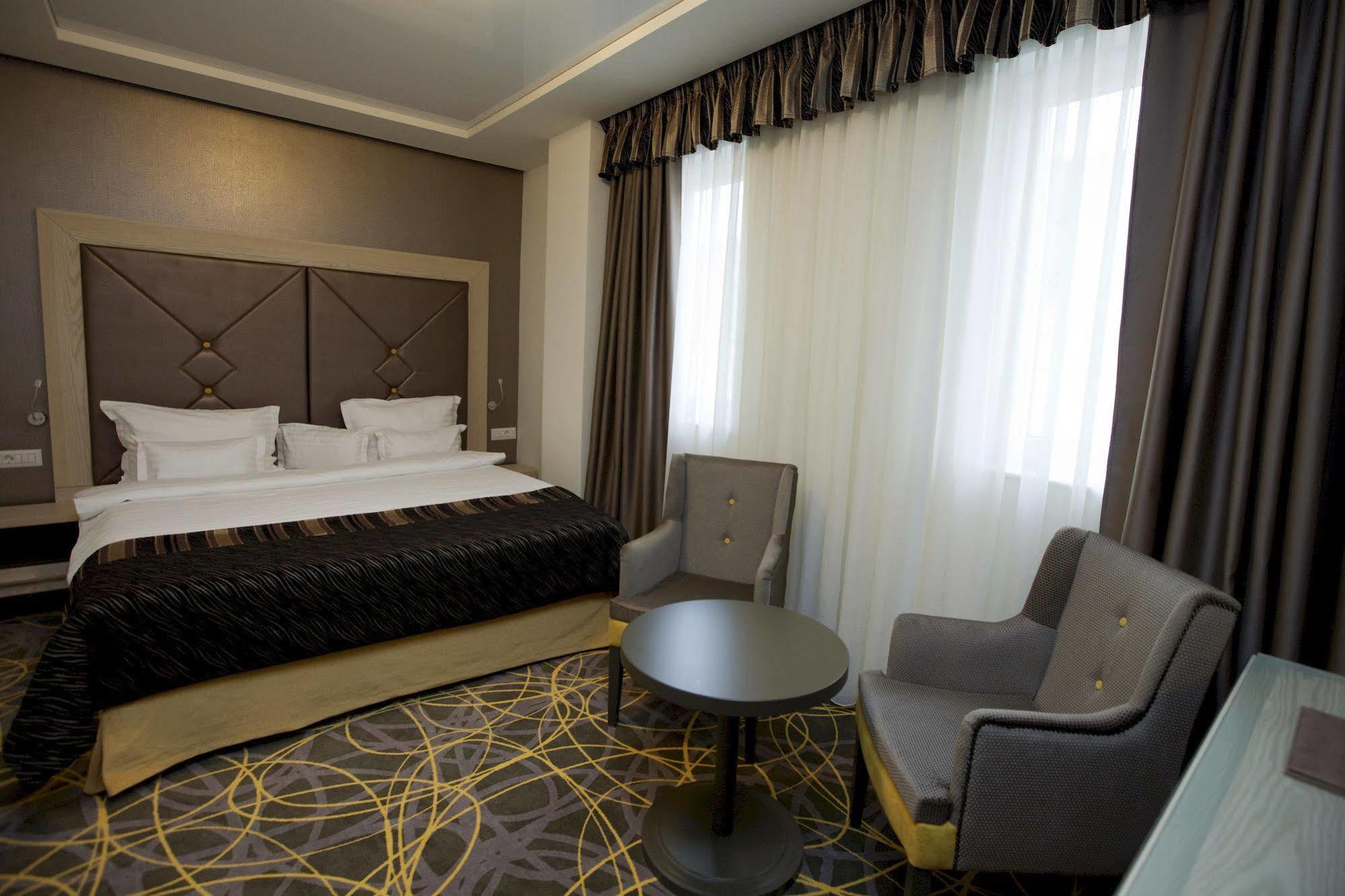 Exclusive Hotel & More Sibiu Exterior photo